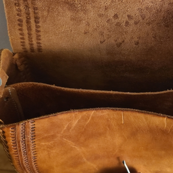 Tooled leather boho handbag - Picture 7 of 8